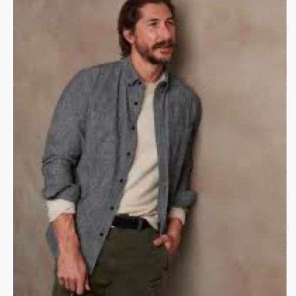 Banana Republic men’s, untucked, slim fit, chambray button-down shirt -sz L - Picture 2 of 11